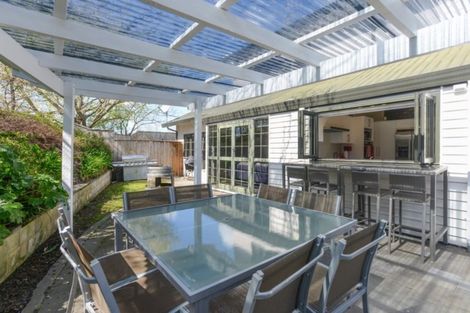 Photo of property in 14 Kingsgate Lane, Havelock North, 4130