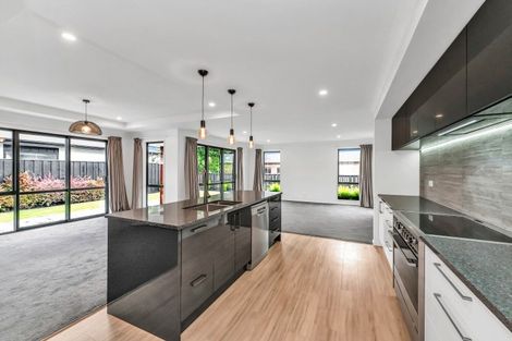 Photo of property in 29 Irvines Track, Halswell, Christchurch, 8025