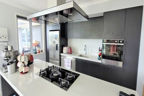 Photo of property in 266 Lakes Boulevard, Pyes Pa, Tauranga, 3112