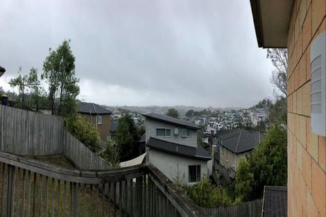 Photo of property in 44 Namsan Close, Fairview Heights, Auckland, 0632