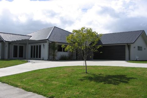 Photo of property in 14 Rosalie Terrace, Kelvin Grove, Palmerston North, 4414