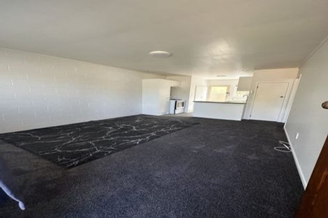 Photo of property in 2/23 Alcock Street, Mount Wellington, Auckland, 1060