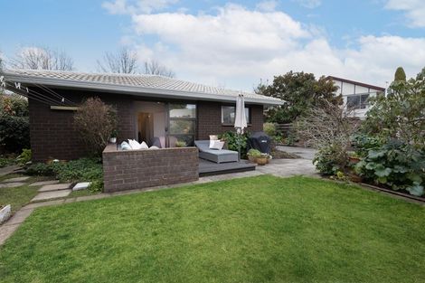 Photo of property in 15 Witbrock Crescent, Burnside, Christchurch, 8053