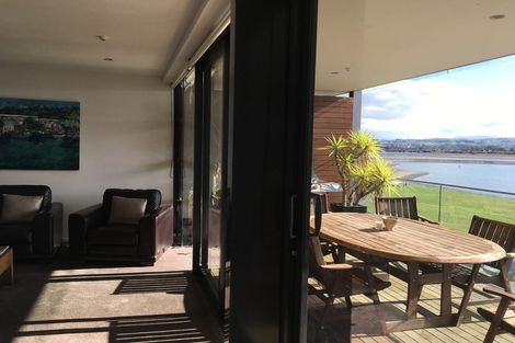 Photo of property in 406/7 Humber Street, Pandora, Napier, 4110