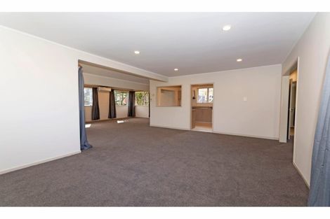 Photo of property in 1 Shale Avenue, Massey, Auckland, 0614