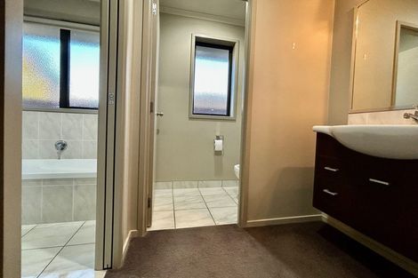 Photo of property in 16 Moonlight Drive, Rototuna North, Hamilton, 3210