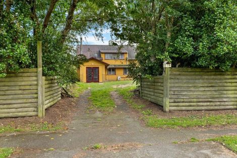 Photo of property in 79 South Road, Manaia, 4612