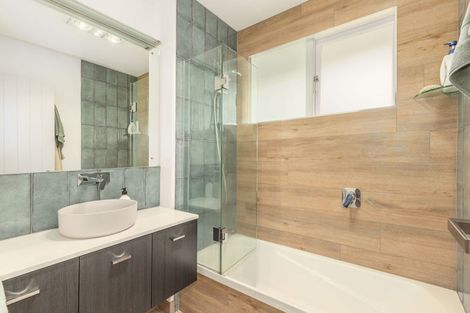 Photo of property in 11 Fincham Road, Raumati Beach, Paraparaumu, 5032