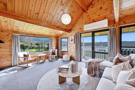 Photo of property in 17 Hodgkins Street, Pukehangi, Rotorua, 3015