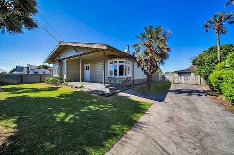 Photo of property in 2 Galt Street, Hawera, 4610