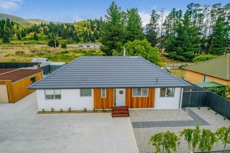 Photo of property in 140 Waenga Drive, Cromwell, 9310