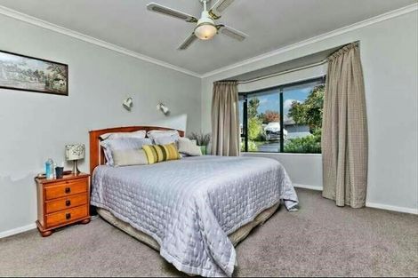 Photo of property in 15 Vanderbilt Parade, Albany, Auckland, 0632