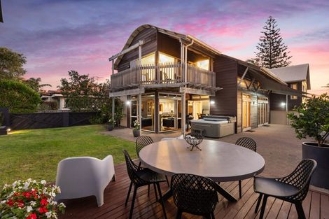Photo of property in 299 Oceanbeach Road, Mount Maunganui, 3116