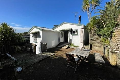 Photo of property in 38 Hythe Terrace, Mairangi Bay, Auckland, 0630