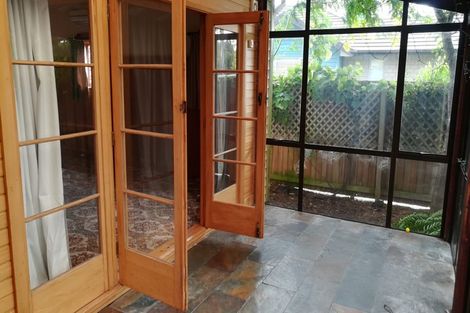 Photo of property in 1/10 Gamblins Road, Saint Martins, Christchurch, 8022