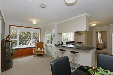 Photo of property in 5 Whitcombe Road, Opunake, 4616