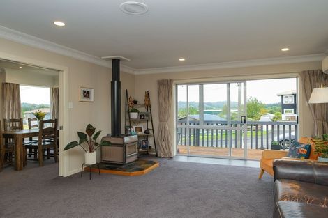 Photo of property in 9 Brooklyn Street, Green Island, Dunedin, 9018