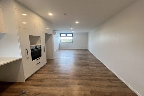 Photo of property in 201/1a Kings Road, Mount Roskill, Auckland, 1041