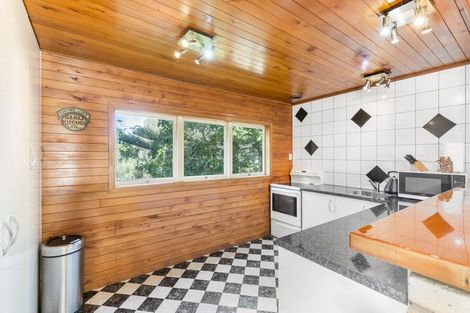 Photo of property in 147 Carter Road, Oratia, Auckland, 0604