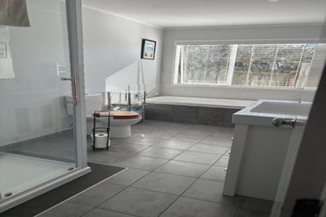 Photo of property in 5 Sealy Road, Torbay, Auckland, 0630