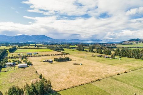 Photo of property in 69 Leslies Road, Cust, Rangiora, 7471