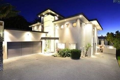 Photo of property in 42a Tindalls Bay Road, Tindalls Beach, Whangaparaoa, 0930