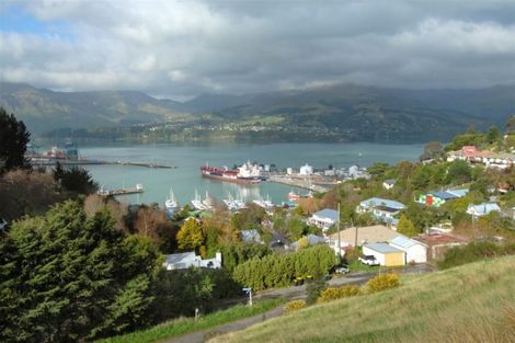 Photo of property in 20 Harmans Road, Lyttelton, 8082