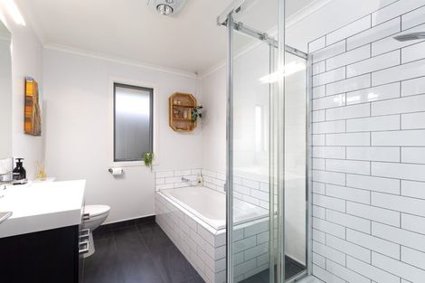 Photo of property in 4 Woolshed Drive, Stoke, Nelson, 7011