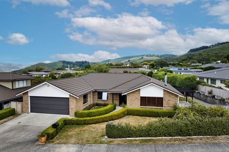 Photo of property in 116 Kirton Drive, Riverstone Terraces, Upper Hutt, 5018