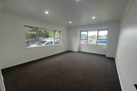 Photo of property in 8 Wallath Road, Westown, New Plymouth, 4310