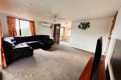 Photo of property in 1 Mcmanaway Grove, Stokes Valley, Lower Hutt, 5019