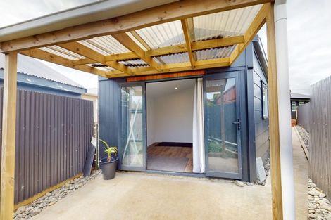 Photo of property in 5 Hood Street, Castlecliff, Whanganui, 4501