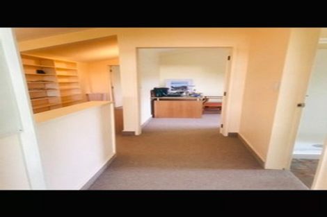 Photo of property in 370 Tararua Road, Levin, 5571