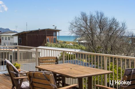 Photo of property in 281 Seaforth Road, Waihi Beach, 3611