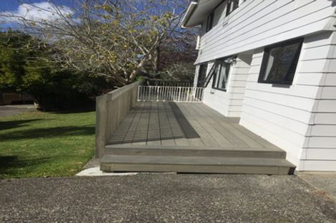 Photo of property in 1/70 Ayton Drive, Totara Vale, Auckland, 0629