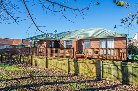 Photo of property in 25 Muirfield Street, Wattle Downs, Auckland, 2103