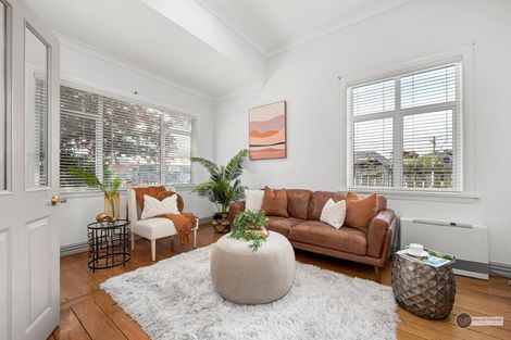 Photo of property in 156 Kings Crescent, Hutt Central, Lower Hutt, 5010