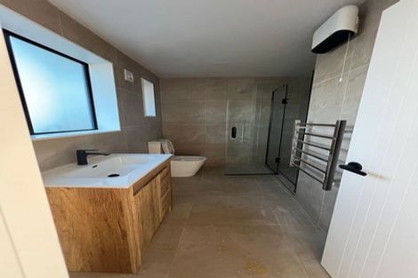 Photo of property in 35 Sunnyside Crescent, Papatoetoe, Auckland, 2025