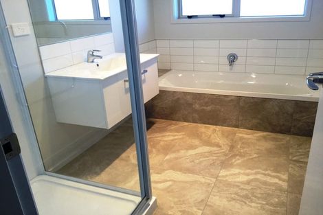 Photo of property in 5 Carronade Street, Papamoa Beach, Papamoa, 3118