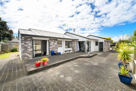Photo of property in 10 Parnell Heights Drive, Kelvin Grove, Palmerston North, 4414