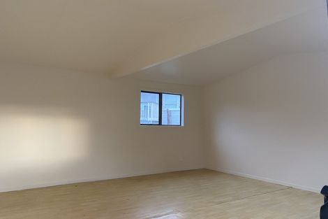 Photo of property in 23 Edgeworth Road, Glenfield, Auckland, 0629