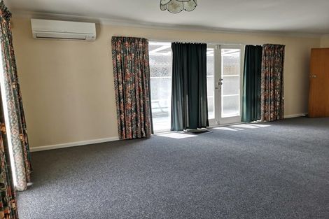 Photo of property in 30 Longmuir Street, Ilam, Christchurch, 8041