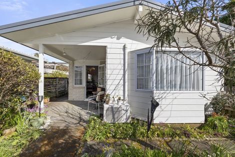 Photo of property in 3 Salcombe Terrace, Welbourn, New Plymouth, 4312