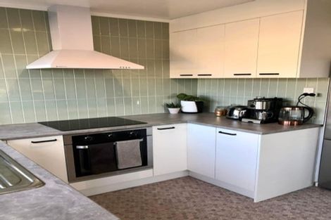 Photo of property in 13 East Street, Papakura, 2110