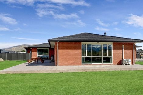 Photo of property in 1 Grandvue Drive, Twizel, 7901