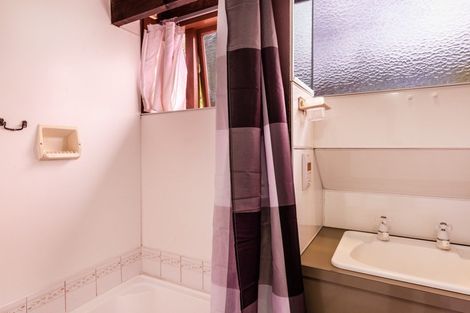 Photo of property in 5 Mccauley Grove, Hilltop, Taupo, 3330