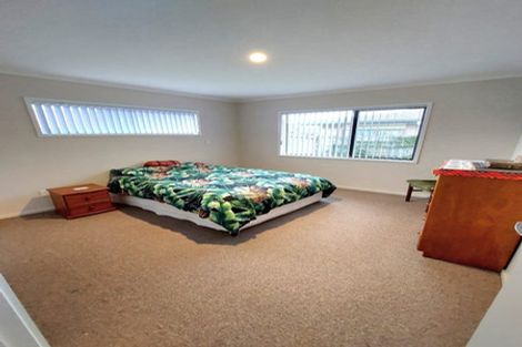 Photo of property in Trackside Villas, 50/91 Mako Mako Road, Levin, 5510