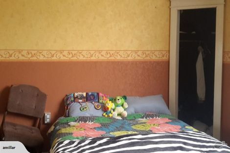 Photo of property in 174 Marine Parade, Bluff, 9814