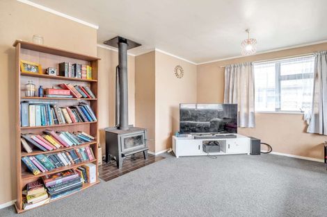 Photo of property in 13 Mccorkindale Street, Feilding, 4702