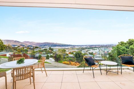 Photo of property in 320 Cannon Hill Crescent, Mount Pleasant, Christchurch, 8081